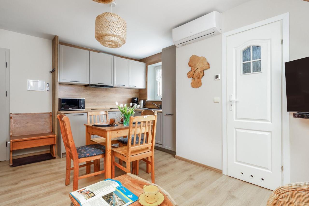 Marina & Amber With Garden By Renters Apartment